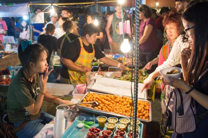 Saturday walking street Chiang Mai food2