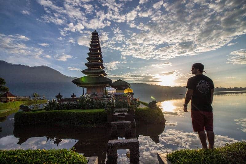 things to do in bali, bali pura ulun water temple, bali water temple, bali indonesia water temple, things to do in bali indonesia